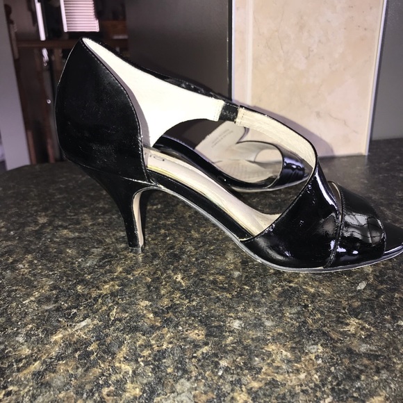 Patent leather sandals - Picture 2 of 4
